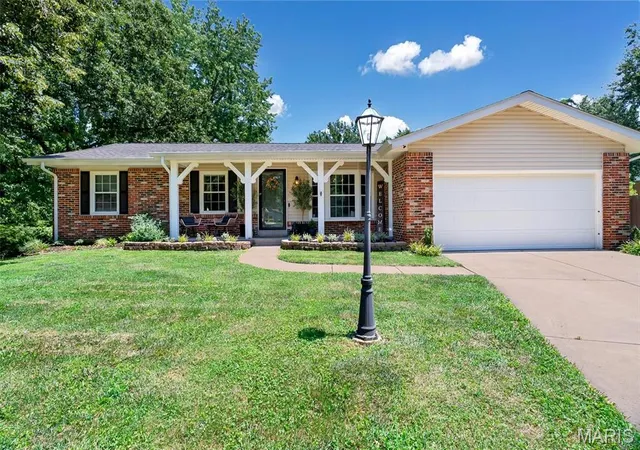 Homes for sale in Fenton, MO | 2516 Denlo Ct, Fenton, MO 63026 | MLS# MIS26041093