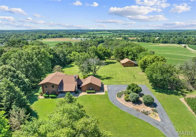 Photo 1 of Sale Pending at 7024 Hwy 100, Washington, MO 63090 | MLS# MIS26041094 | Listing updated on 2026-09-01