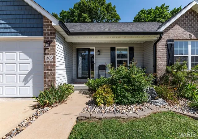 3rd image of 1823 Iron Mountain Dr Dr, Festus, MO 63028 | MLS# MIS26041097