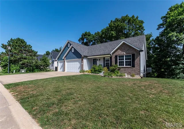 5th image of 1823 Iron Mountain Dr Dr, Festus, MO 63028 | MLS# MIS26041097