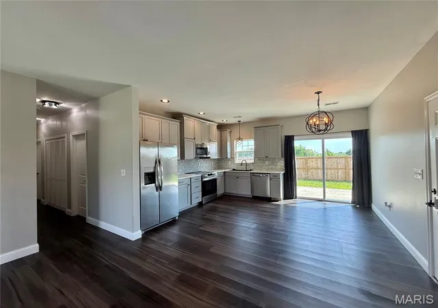 Homes for sale in Jonesburg, MO | 118 Joe D Dr, Jonesburg, MO 63351 | MLS# MIS26041114