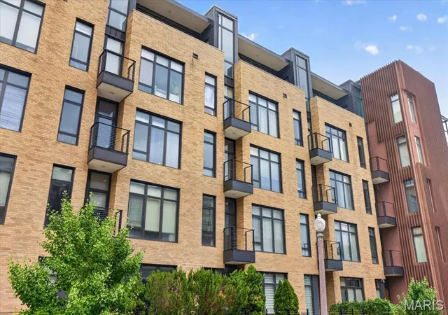 1st image of 4101 Laclede Ave, St. Louis, MO 63108