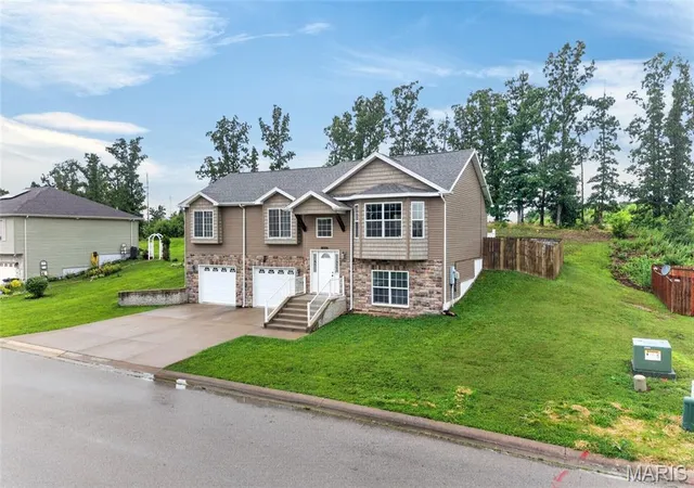 Homes for sale in St. Robert, MO | 16654 Holy Cross, St. Robert, MO 65584 | MLS# MIS26041133