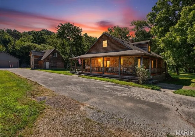 1st image of 11126 Hwy Z, Devils Elbow, MO 65457 | MLS# MIS26041137