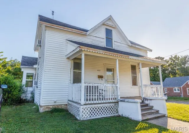 Homes for sale in Lebanon, MO | 487 N Monroe St, Lebanon, MO 65536 | MLS# MIS26041155