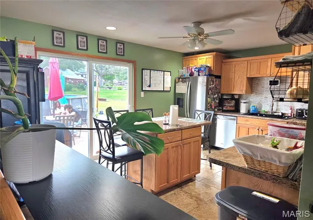 Homes for sale in Palmyra, MO | 514 W Lafayette St, Palmyra, MO 63461 | MLS# MIS26041157