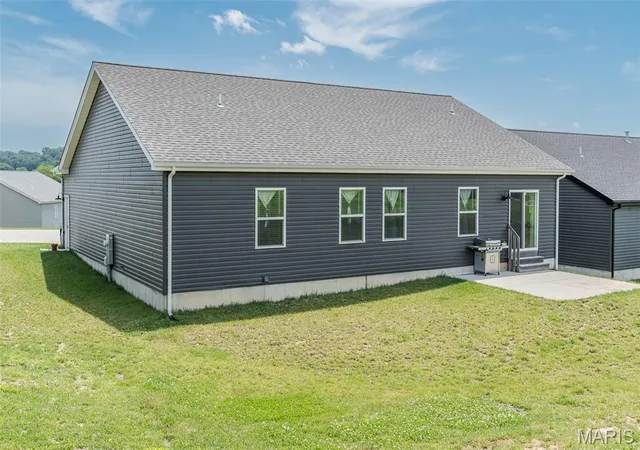 Homes for sale in Washington, MO | 3025 Koch Ln, Washington, MO 63090 | MLS# MIS26041160