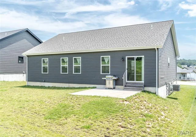 Homes for sale in Washington, MO | 3025 Koch Ln, Washington, MO 63090 | MLS# MIS26041160