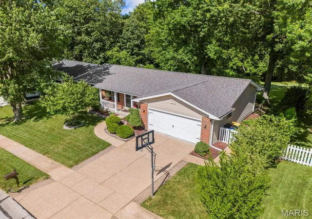 Homes for sale in St Louis, MO | 7042 Yellow Jacket Pl, St Louis, MO 63129 | MLS# MIS26041205