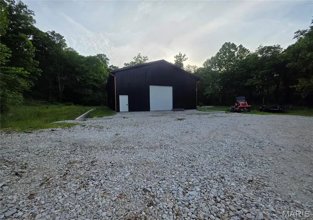 3rd image of 43 Amy Ln, Troy, MO 63379 | MLS# MIS26041211