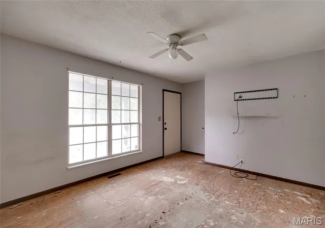 4th image of 4028 San Fernando Ln, Saint Charles, MO 63304 | MLS# MIS26041214