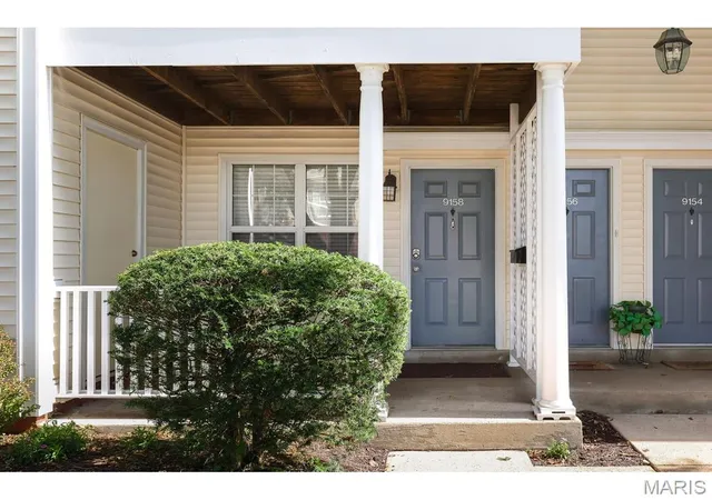 Photo 2 of Condo for sale at 9158 Robin Ct, Saint Louis, MO 63144 | MLS# MIS26041223 | Listing updated on 2026-09-04