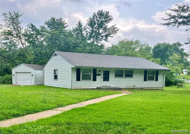 Homes for sale in Unincorporated, MO | 300 Estridge Rd, Unincorporated, MO 63137 | MLS# MIS26041224