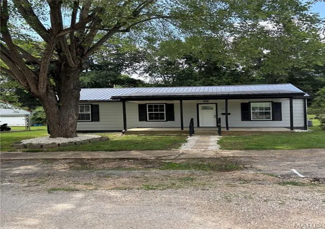Homes for sale in Piedmont, MO | 425 Poplar St, Piedmont, MO 63957 | MLS# MIS26041237