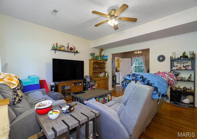 Homes for sale in Rolla, MO | 1121 Sycamore Dr, Rolla, MO 65401 | MLS# MIS26041248