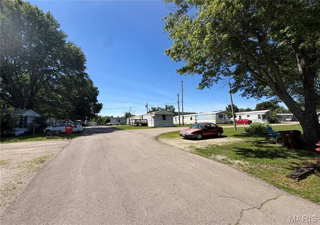 1st image of 1413 Walnut St, Bismarck, MO 63624 | MLS# MIS26041249