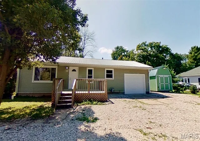 Homes for sale in Auxvasse, MO | 207 Morgan St, Auxvasse, MO 65231 | MLS# MIS26041250