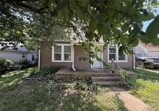 Homes for sale in Lebanon, MO | 817 N Adams Ave, Lebanon, MO 65536 | MLS# MIS26041255