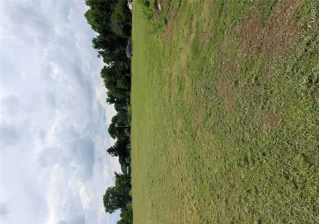 2nd image of 55224 Buffalo Ln, New London, MO 63459 | MLS# MIS26041260