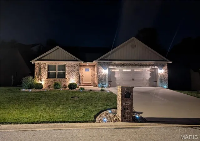 Homes for sale in Caseyville, IL | 7992 Walker Meadows Dr, Caseyville, IL 62232 | MLS# MIS26041276