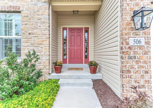 2nd image of 506 Columbia Downs Dr, Lake St Louis, MO 63367 | MLS# MIS26041281