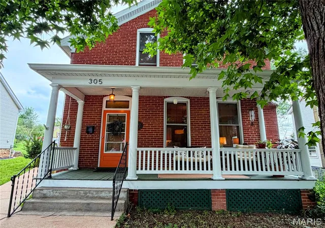 Homes for sale in Washington, MO | 305 Rand St, Washington, MO 63090 | MLS# MIS26041282