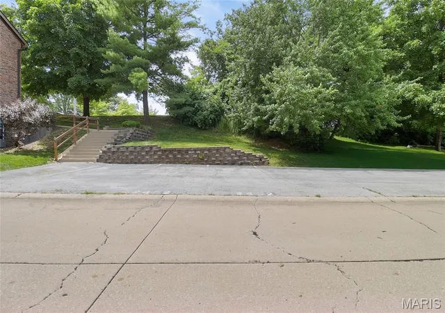 31st image of 2452 Fowler Ave, Overland, MO 63114 | MLS# MIS26041305