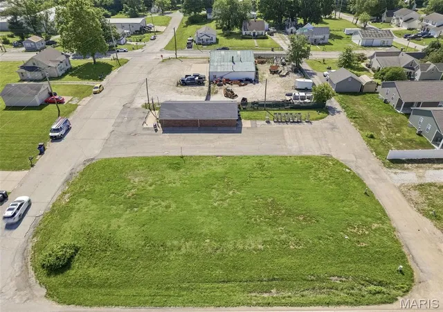 Homes for sale in Moscow Mills, MO | 160 W 3Rd St, Moscow Mills, MO 63362 | MLS# MIS26041311