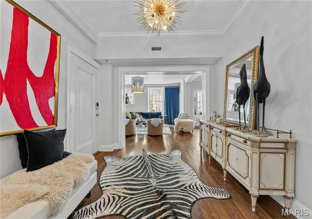 Photo 3 of Condo for sale at 5290 Waterman #2E, Saint Louis, MO 63108 | MLS# MIS26041312 | Listing updated on 2026-06-29
