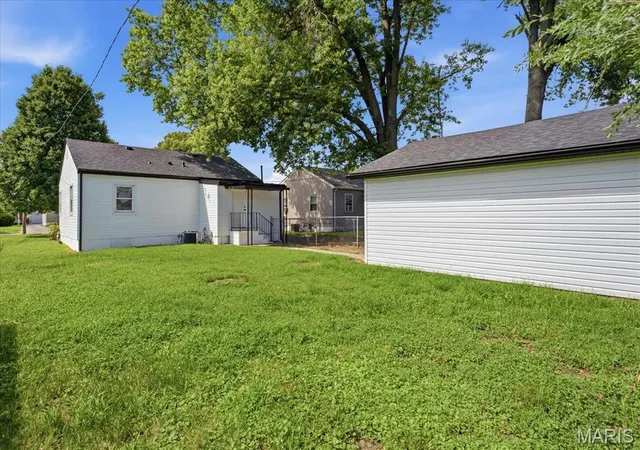 Homes for sale in Granite City, IL | 2648 Center St, Granite City, IL 62040 | MLS# MIS26041314
