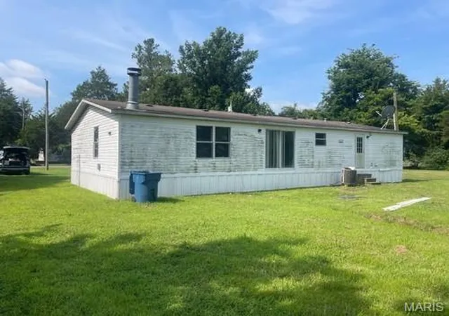 Homes for sale in Hayti, MO | 605 W Main St, Hayti, MO 63851 | MLS# MIS26041317