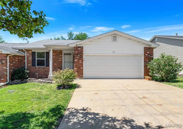 2nd image of 355 Oak Ridge Pkwy, Arnold, MO 63010 | MLS# MIS26041323