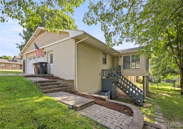 Photo 4 of Sale Pending at 1542 Saratoga St, Cape Girardeau, MO 63701 | MLS# MIS26041325 | Listing updated on 2026-09-03