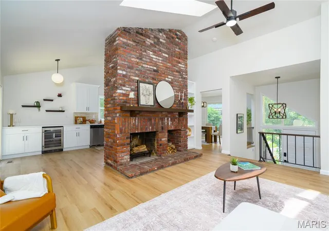 4th image of 6938 Jamestown Way Dr, Florissant, MO 63033 | MLS# MIS26041333