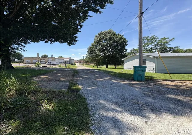Homes for sale in Rosebud, MO | 219 Hwy 50, Rosebud, MO 63091 | MLS# MIS26041346