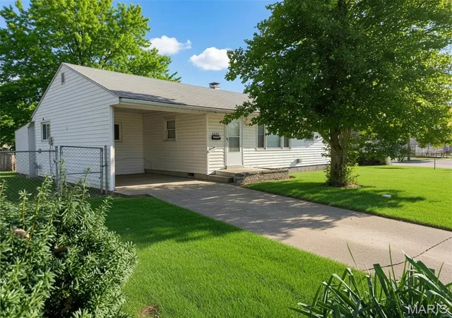 Homes for sale in Berkeley, MO | 8433 1st St, Berkeley, MO 63134 | MLS# MIS26041366