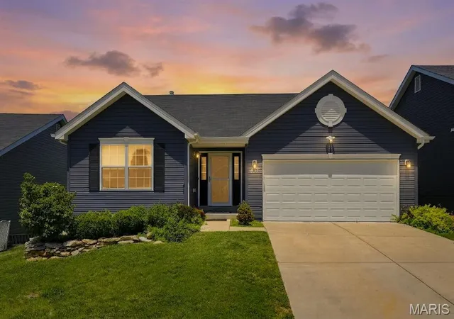 Homes for sale in Fenton, MO | 457 Timber Valley Trl, Fenton, MO 63026 | MLS# MIS26041376