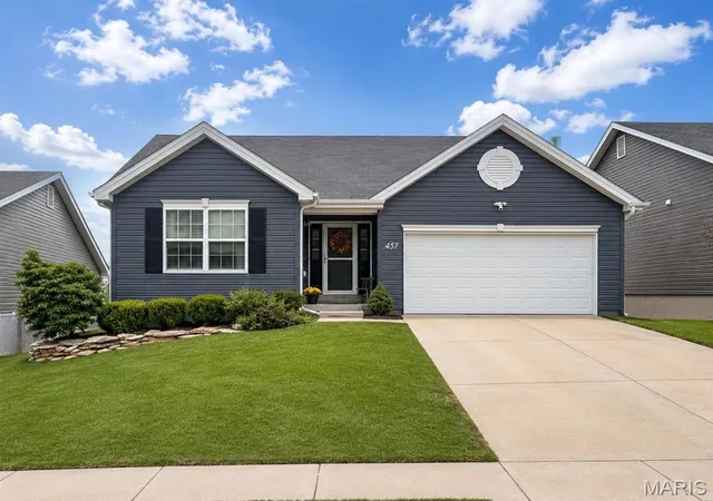Homes for sale in Fenton, MO | 457 Timber Valley Trl, Fenton, MO 63026 | MLS# MIS26041376