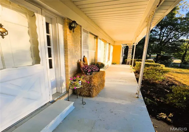 Photo 2 of Single family home for sale at 1406 Rosedale Ln, Poplar Bluff, MO 63901 | MLS# MIS26041378 | Listing updated on 2026-10-05
