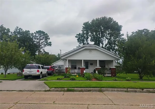 Homes for sale in Chaffee, MO | 417 Elliott Ave, Chaffee, MO 63740 | MLS# MIS26041383
