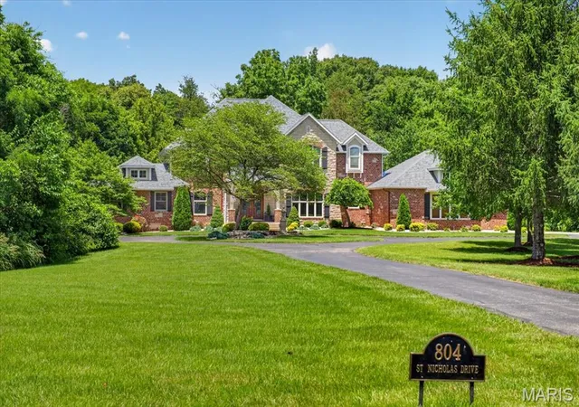 Photo 2 of Single family home for sale at 804 Saint Nicholas Dr, O Fallon, IL 62269 | MLS# MIS26041392 | Listing updated on 2026-08-31