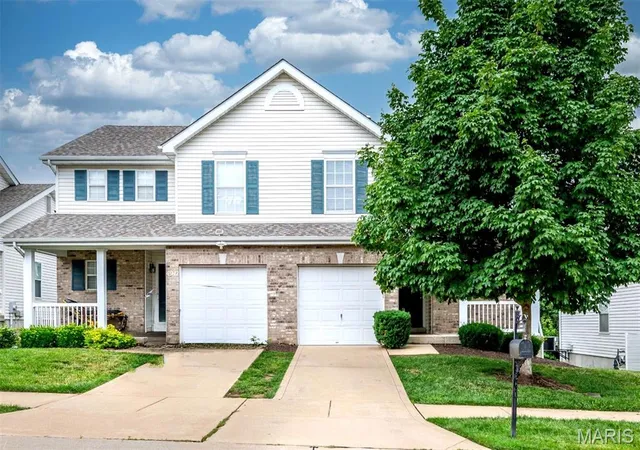 Homes for sale in Hazelwood, MO | 4940 Hurstborough Ct, Hazelwood, MO 63042 | MLS# MIS26041405