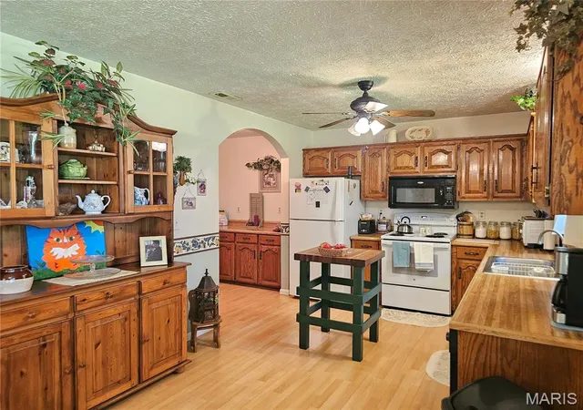 Homes for sale in Dixon, MO | 302 Angel Ln, Dixon, MO 65459 | MLS# MIS26041410