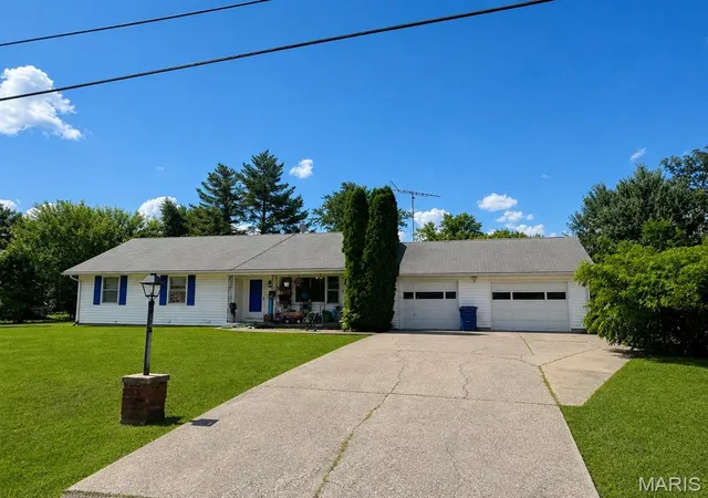 1st image of 308 Southside Ave, Warrenton, MO 63383 | MLS# MIS26041417