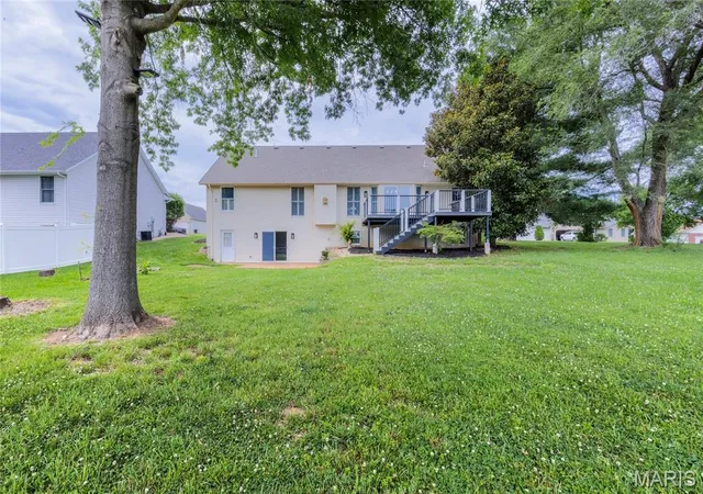 Homes for sale in Alton, IL | 2634 Dennis Dr Dr, Alton, IL 62002 | MLS# MIS26041420
