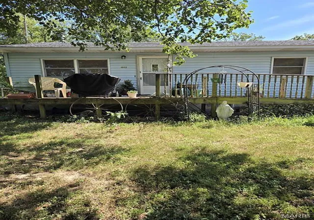 Homes for sale in Pocahontas, IL | 643 S Division St, Pocahontas, IL 62275 | MLS# MIS26041422