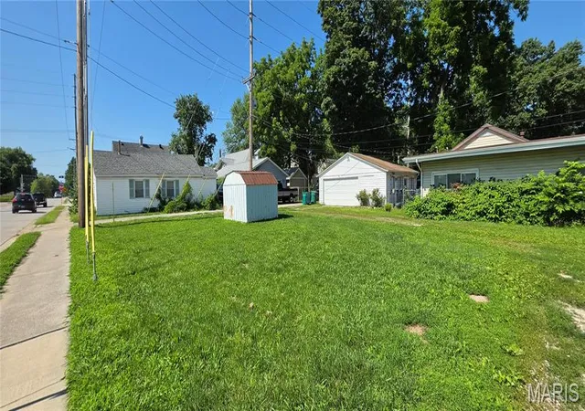 Homes for sale in O Fallon, IL | 519 E Washington St, O Fallon, IL 62269 | MLS# MIS26041427