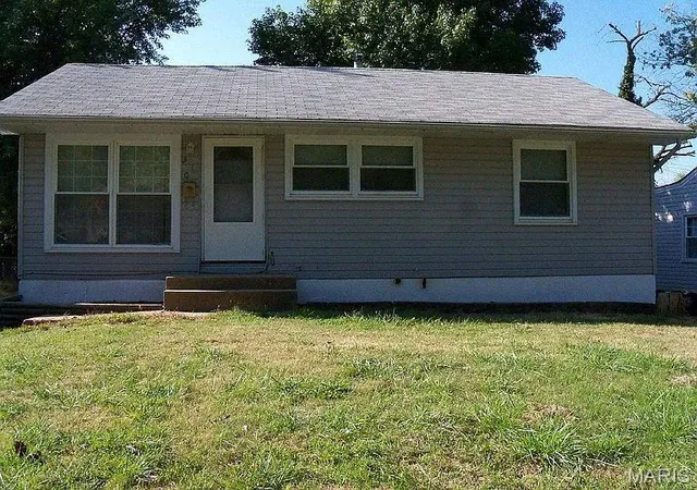 Homes for sale in Unincorporated, MO | 310 Midlothian Rd, Unincorporated, MO 63137 | MLS# MIS26041434