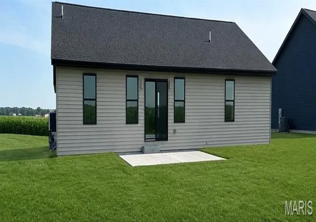 Homes for sale in Jerseyville, IL | 1006 Brianna Court, Jerseyville, IL 62052 | MLS# MIS26041439