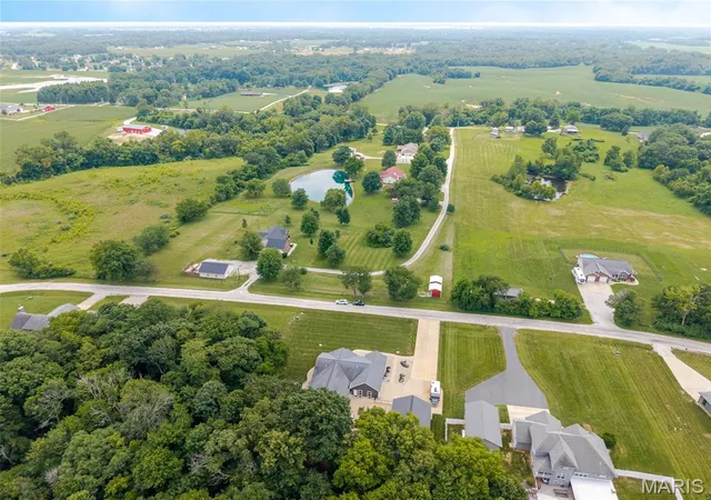 55th image of 8125 Lost Bridge Rd, Bethalto, IL 62010 | MLS# MIS26041440